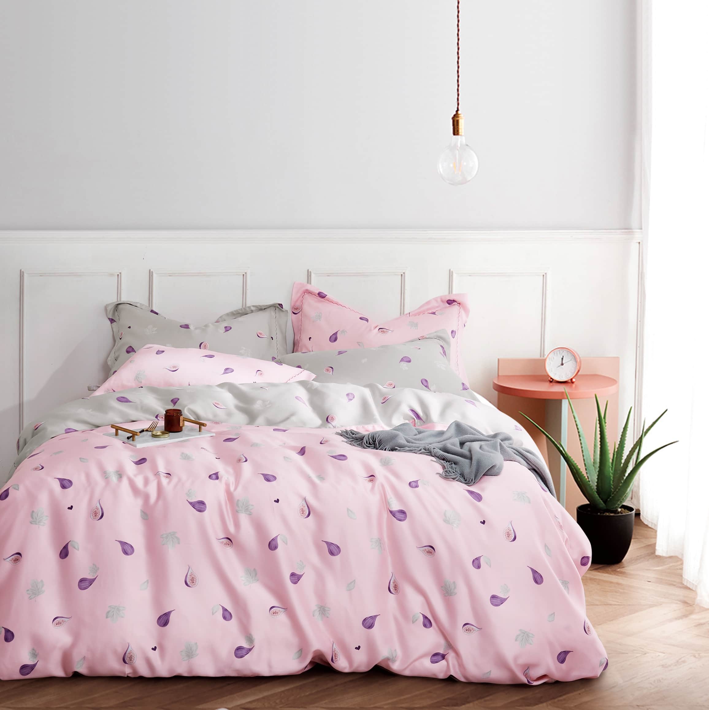 High Quality Soft and Comfortable Tencel Lyocell Fiber Bedding Comforter Set
