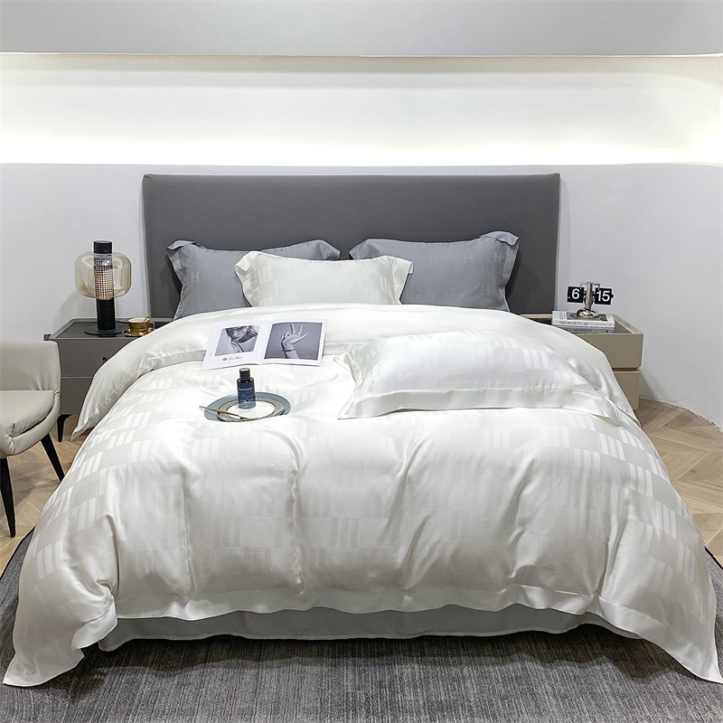 Wholesale Brad Names Tencel Satin Bed Sheet Set Jacquard Solid Color King Size Comforter Sets Bedding